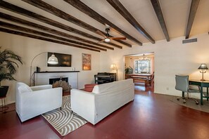 TV connectée, cheminée