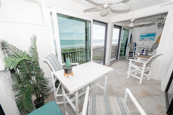 Dining - Oceanview Unit in Cocoa Beach with Amazing view & Direct Beach 333 by the Sea (Cocoa Beach)