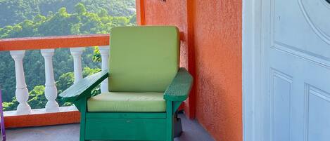 Apartment, 1 Bedroom, Smoking, Balcony | Living area