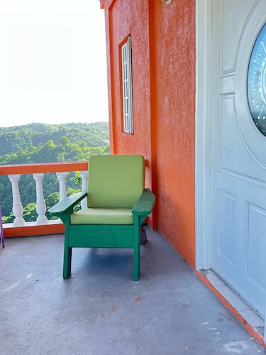 Basic Jealous Mountain One Bedroom Apartment