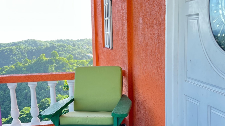 Basic Jealous Mountain One Bedroom Apartment