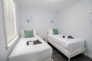 2 bedrooms, iron/ironing board, travel cot, free WiFi