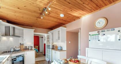 3 bedroom accommodation in Stirling
