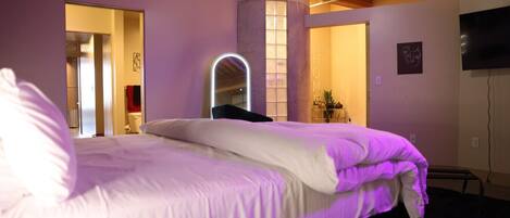 Desk, iron/ironing board, free WiFi, bed sheets