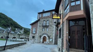 Voorkant van accommodatie