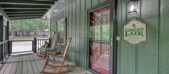 Lorelai's Lair-Hot Tub-Fire pit