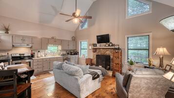 TV connectée, cheminée