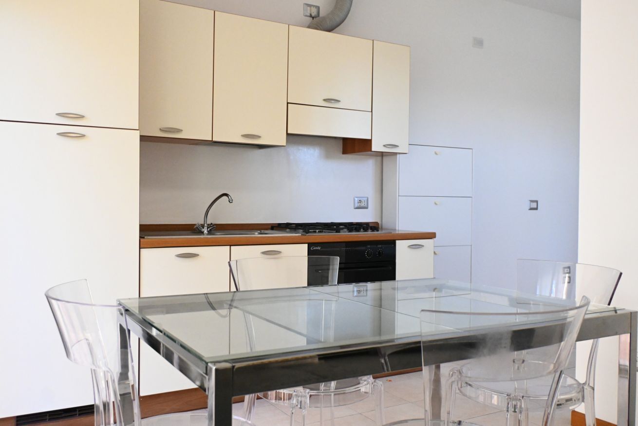 Fridge, oven