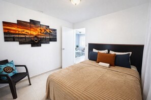 2 chambres, fer et planche à repasser, Wi-Fi, draps fournis
