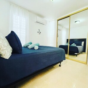 2 bedrooms, iron/ironing board, WiFi, bed sheets
