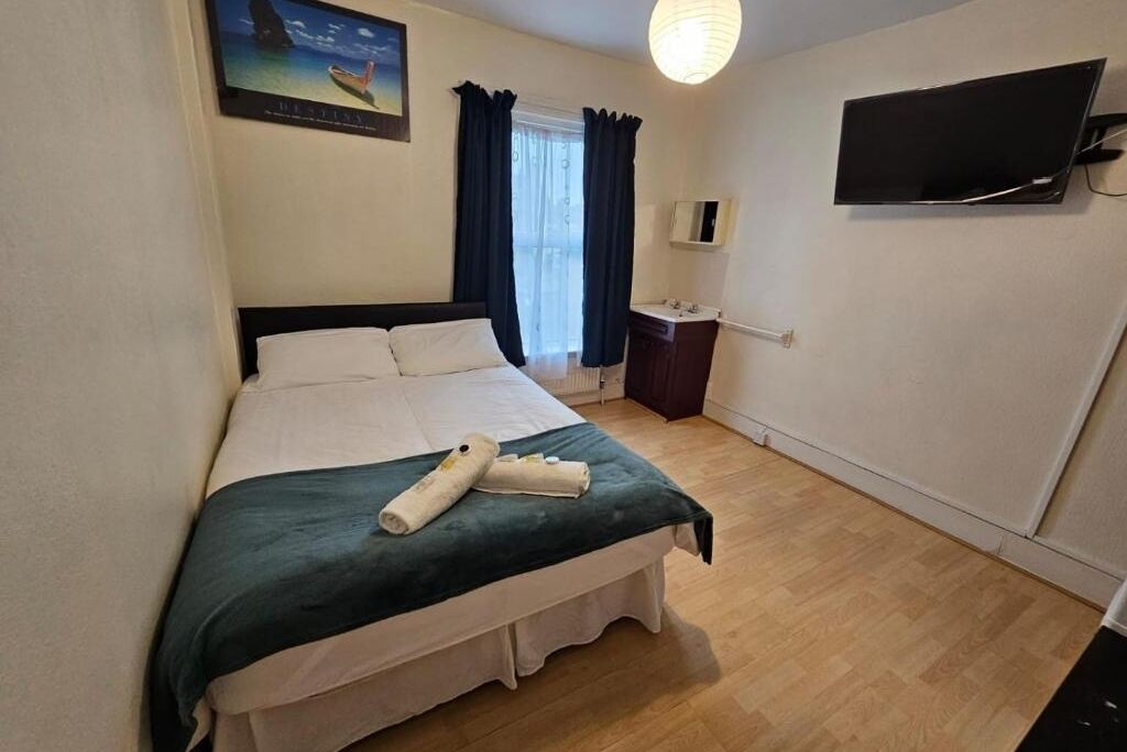 5 camere, ferro/asse da stiro, Wi-Fi, lenzuola