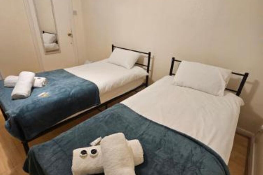 5 camere, ferro/asse da stiro, Wi-Fi, lenzuola