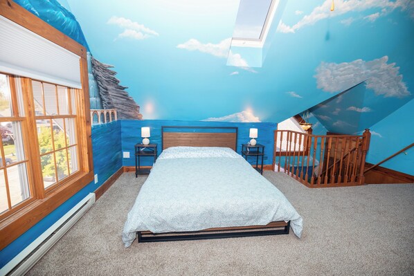 5 bedrooms, desk, iron/ironing board, free WiFi