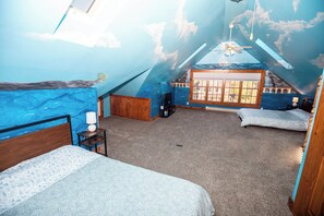 5 bedrooms, desk, iron/ironing board, free WiFi