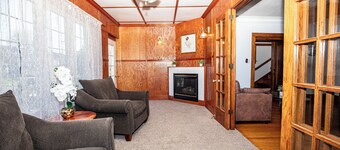 Spacious 5 BDR, 2.5 BATH - Updated & Prime! Lots of Parking! Sleeps up to 16!