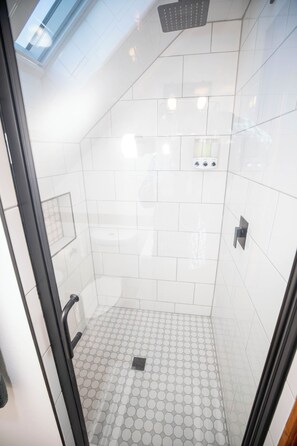 Hair dryer, towels, soap, shampoo