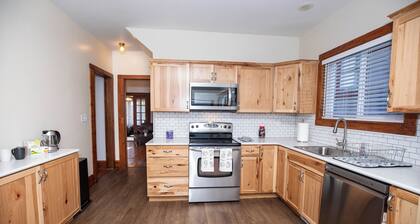 Spacious 5 BDR, 2.5 BATH - Updated & Prime! Lots of Parking! Sleeps up to 16!