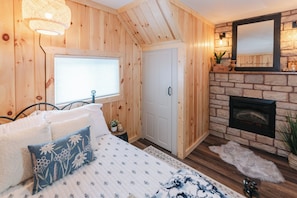 3 chambres, fer et planche à repasser, Wi-Fi gratuit, draps fournis