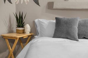 3 habitaciones, escritorio, wifi y ropa de cama 