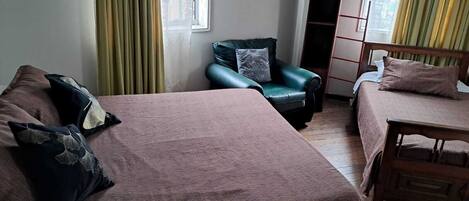 Wifi gratis y ropa de cama