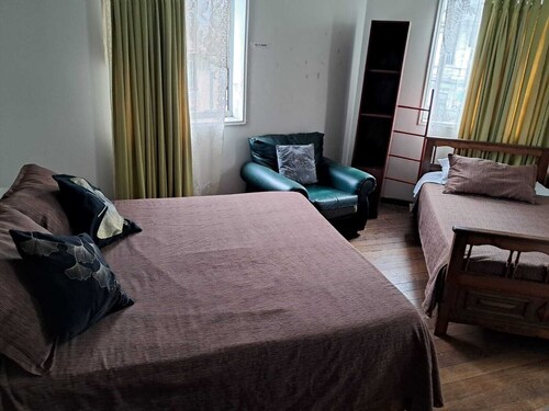 HOSTAL PUERTO LOUNGE