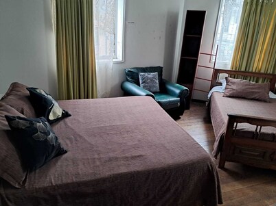 HOSTAL PUERTO LOUNGE