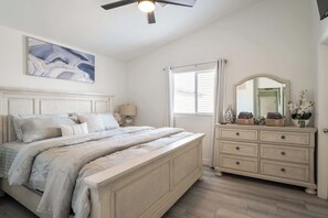 4 Schlafzimmer, Bügeleisen/Bügelbrett, Reisekinderbett, kostenloses WLAN
