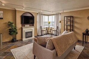 TV, fireplace, offices