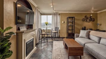 TV, fireplace, offices