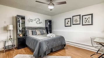 2 bedrooms, iron/ironing board, WiFi, bed sheets