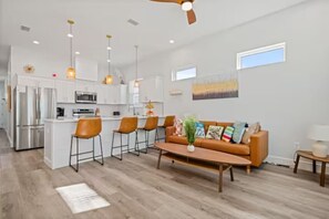 TV - *New~Heated Pool+Great Patio+Grill+Pool Table (Panama City Beach)