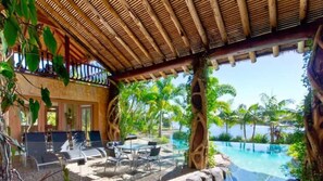 Unclassified image, 5 of 26, button