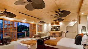 6 bedrooms, iron/ironing board, WiFi, bed sheets