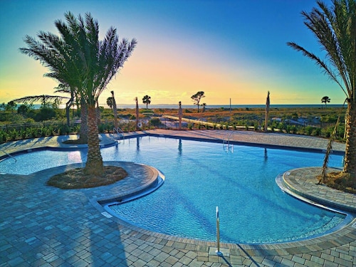 Le Bleu Bebe • Sleeps 15•Golf Cart•Pool•Game Room
