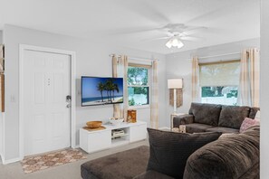 Smart TV - Book for April/May! Beachside Home w/Private Pool Fenced-in Yard Steps from Sand (New Smyrna Beach)