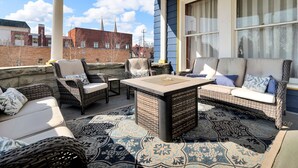 Terrace/patio - Victoria Mansion 1895, Near SBU - AA Milne Room! (Olean)