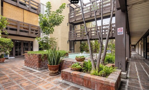 LA Private Bed with Private bathroom and shared living space