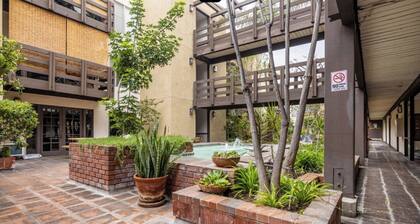 LA Private Bed with Private bathroom and shared living space