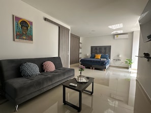 Apartamento conforto, vista para o parque | Espaço de trabalho para notebook, Wi-Fi de cortesia