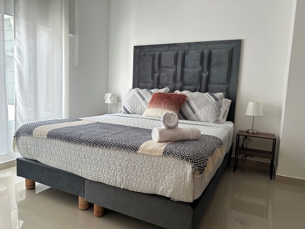 Comfort Apartment, Park View | Laptop workspace, free WiFi