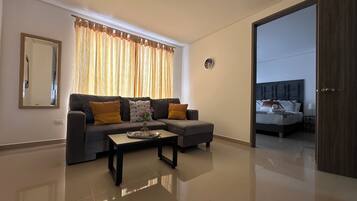 Comfort Apartment, Park View | Laptop workspace, free WiFi