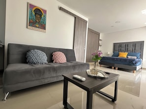 Apartamento conforto, vista para o parque | Espaço de trabalho para notebook, Wi-Fi de cortesia