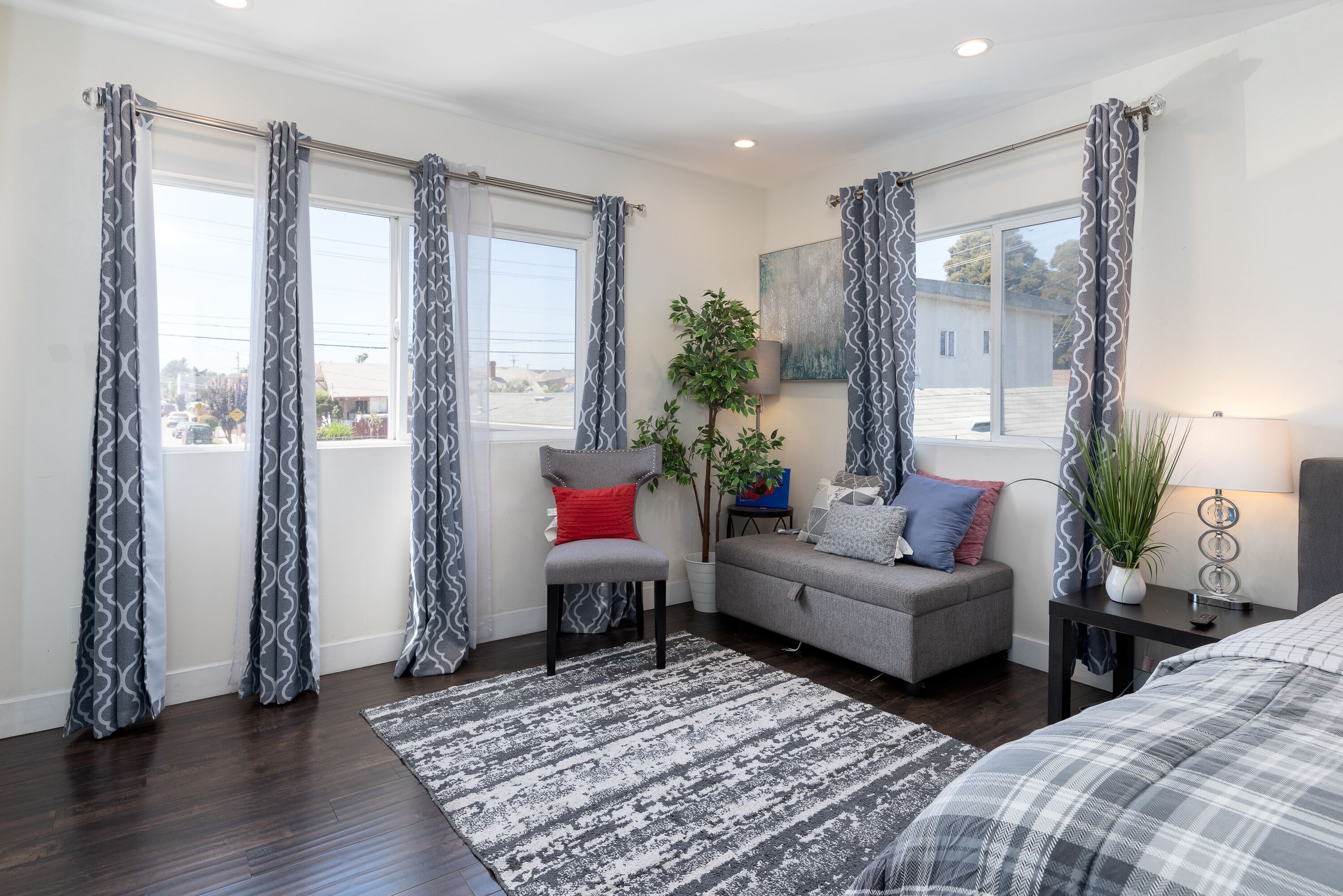 4 多间卧室、WiFi、床单