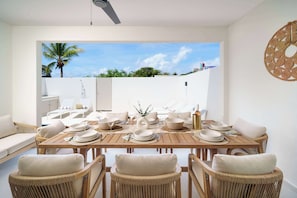 Outdoor dining