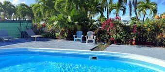 ILET SOLEIL 5 minutes from the beach! Lovely terrace for lounging