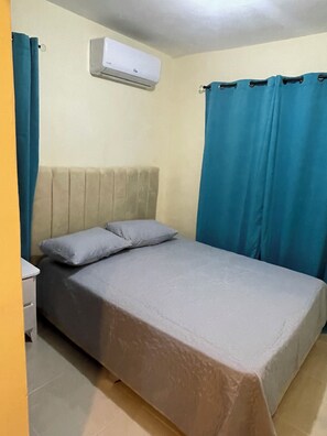 Comfort Apartment, Ocean View | 3 bedrooms, blackout drapes, iron/ironing board, free WiFi - POSADA DEL CARIBE (Santo Domingo Este)