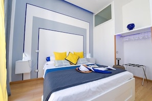 3 chambres, fer et planche à repasser, Wi-Fi, draps fournis