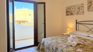 2 室のベッドルーム、WiFi、ベッドシーツ