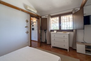 1 soverom, strykejern/-brett, wi-fi (inkludert) og sengetøy