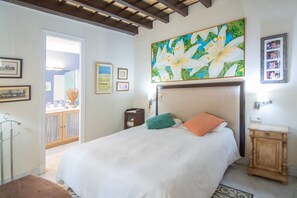 3 bedrooms, internet, bed sheets